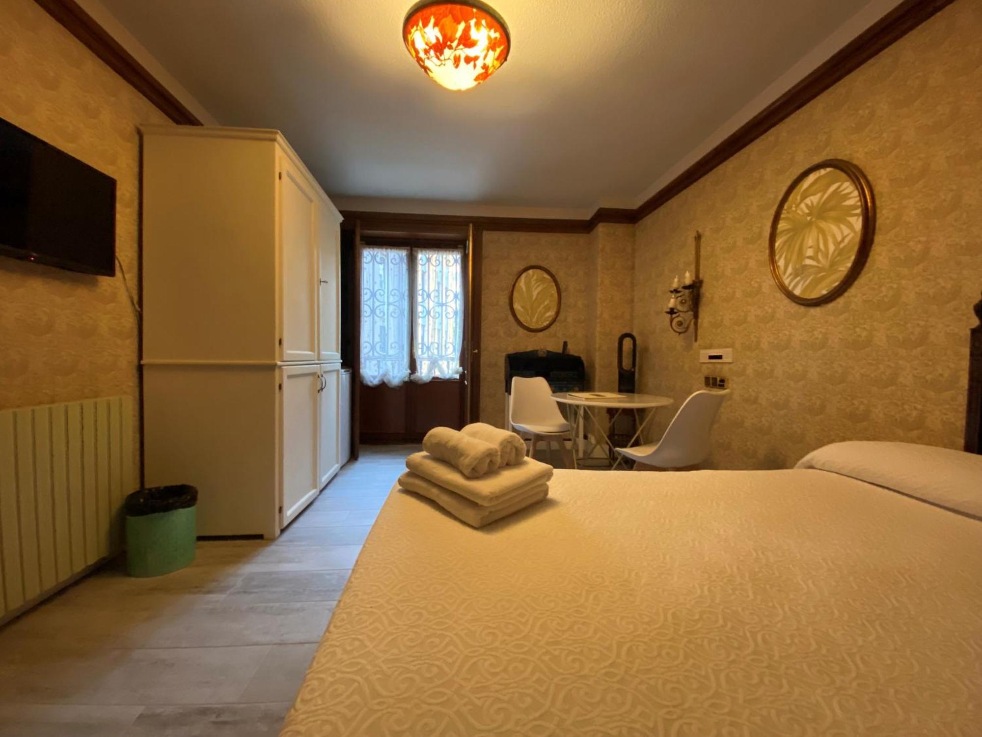 Apartamentos Maria Luisa Burgos Ngoại thất bức ảnh